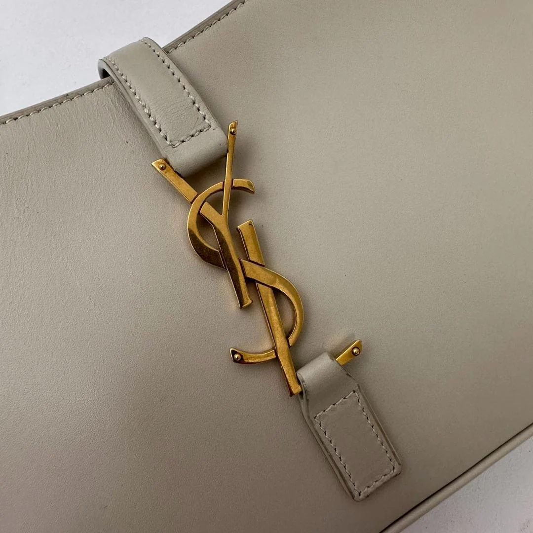 Saint Laurent Paris Le 5 to 7 White Smooth Leather Bag