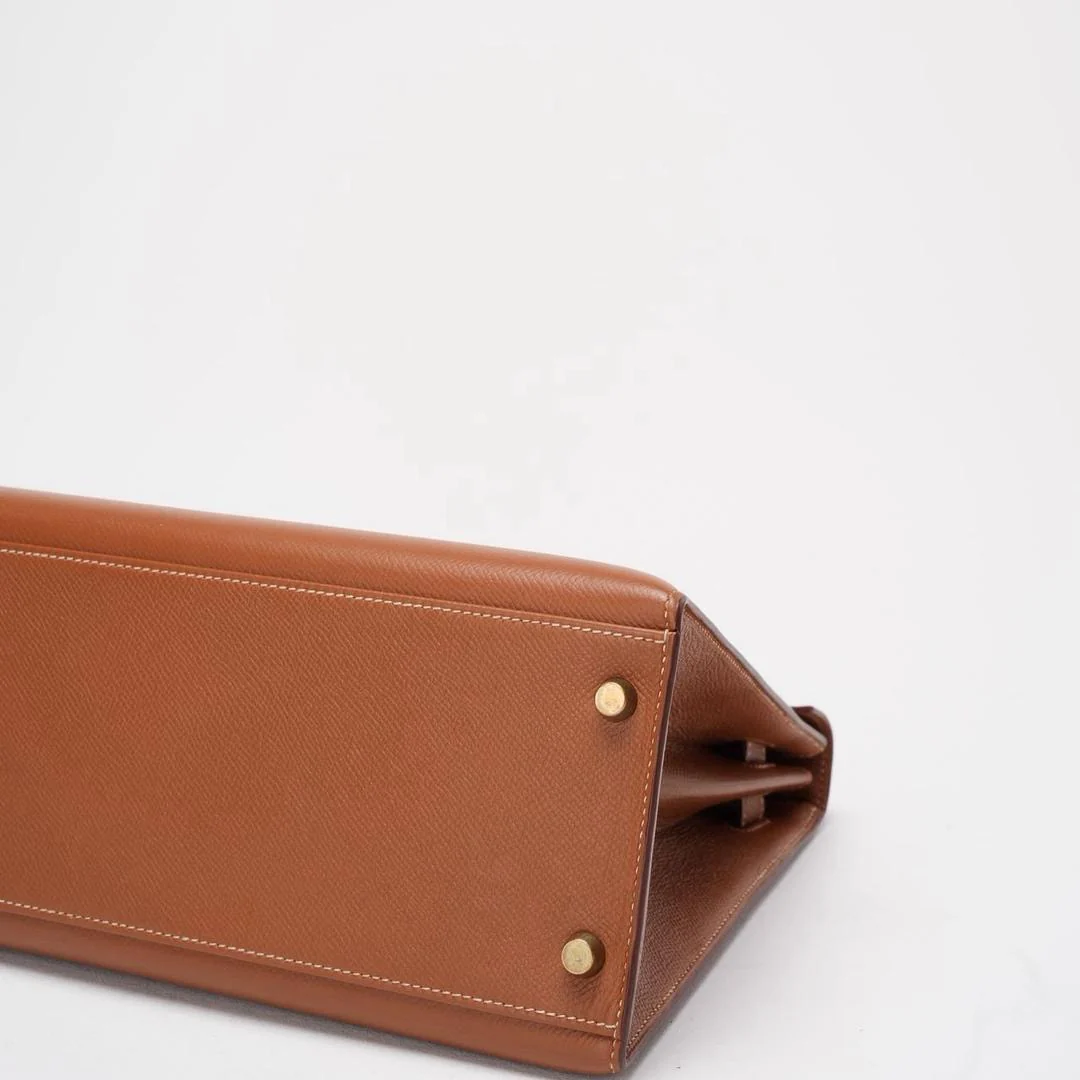 Hermès Vintage Kelly Sellier 32 Gold Leather V Cricle 1992