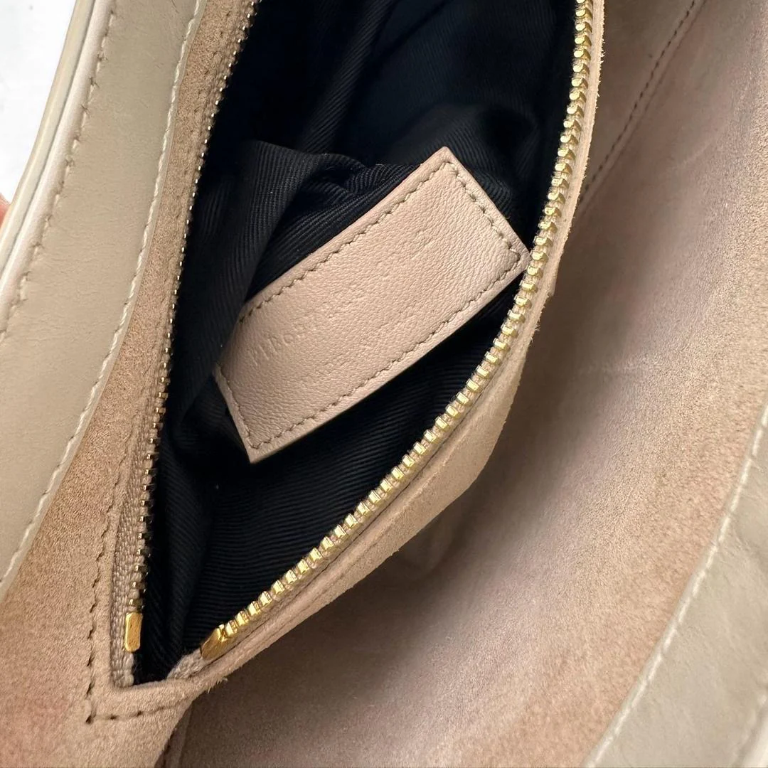 Saint Laurent Paris Le 5 to 7 White Smooth Leather Bag