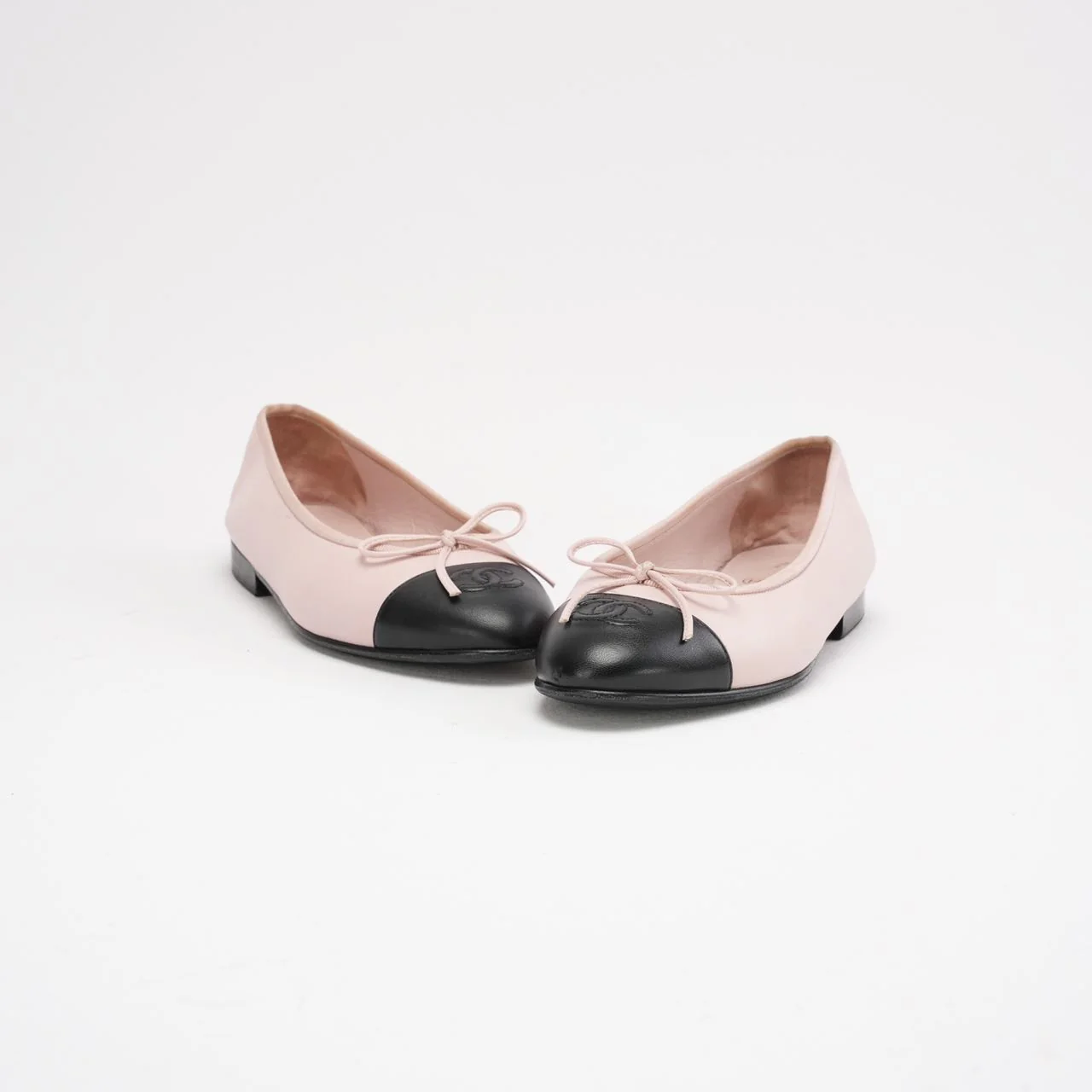 Chanel Pink / Black Quilted Leather CC Ballet Flats Size 38