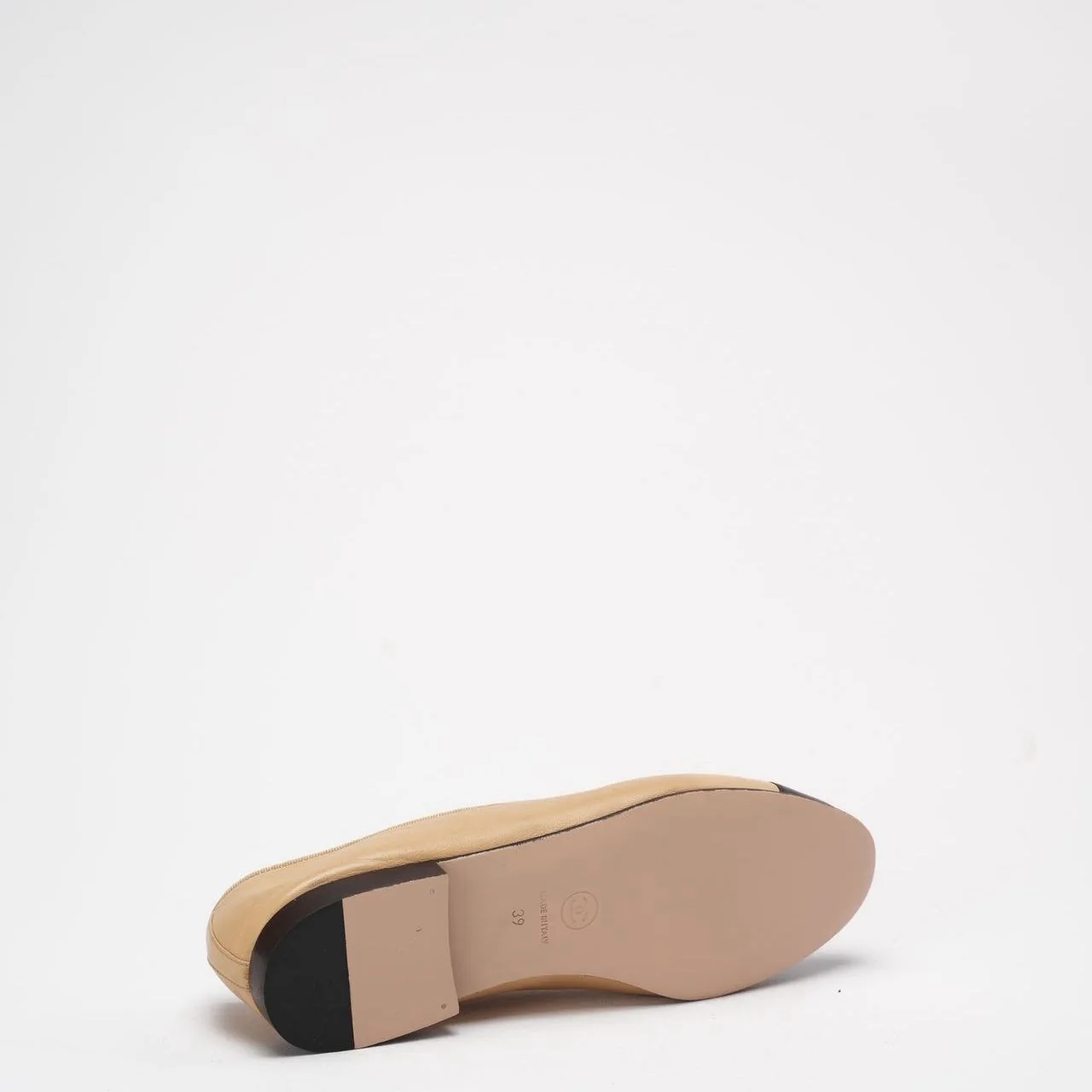 Chanel Beige / Black Leather CC Cap Toe Ballet Flats 39