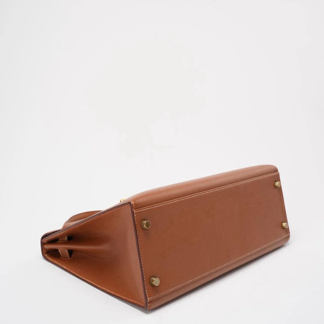 Hermès Vintage Kelly Sellier 32 Gold Leather V Cricle 1992