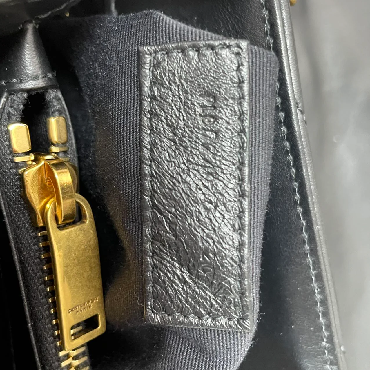 Saint Laurent Loulou Medium Black 2020