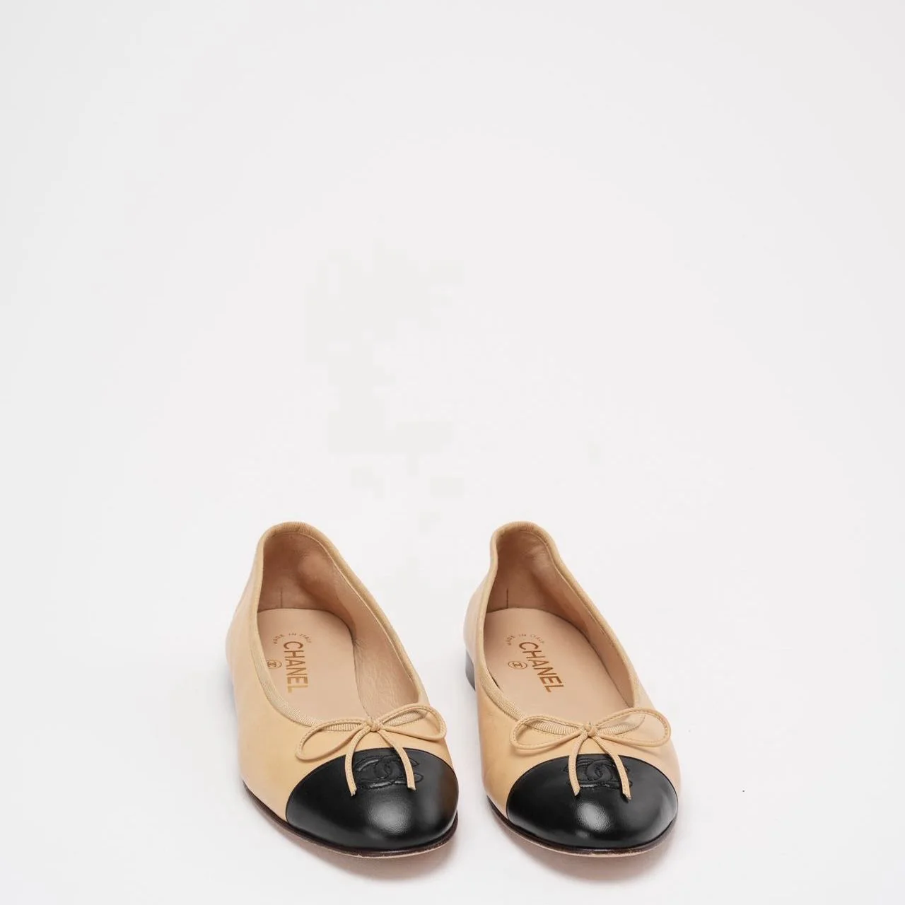 Chanel Beige / Black Leather CC Cap Toe Ballet Flats 39